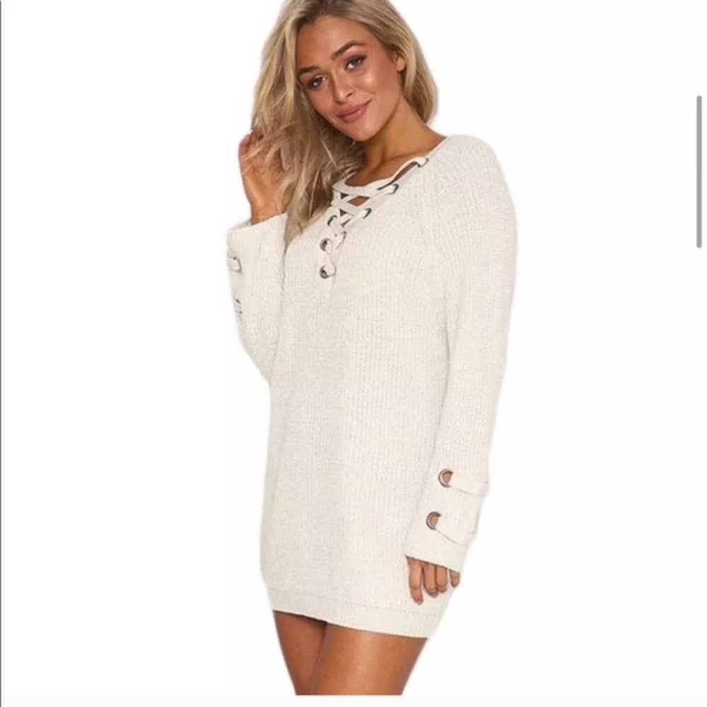 NWT Oversized Cream Sweater - Picture 4 of 4